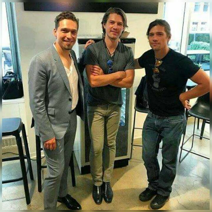 andreahanson887's tweet photo. 😍😍😍💖💖💖 https://t.co/hplKXvp42s