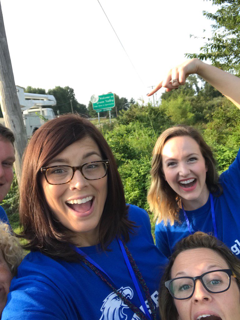 JessicaDierking's tweet photo. #SMSEagles #selgae #GVsign @lmjenkins84 @JessicaDierking @afm1978 https://t.co/geVi2xcT1H