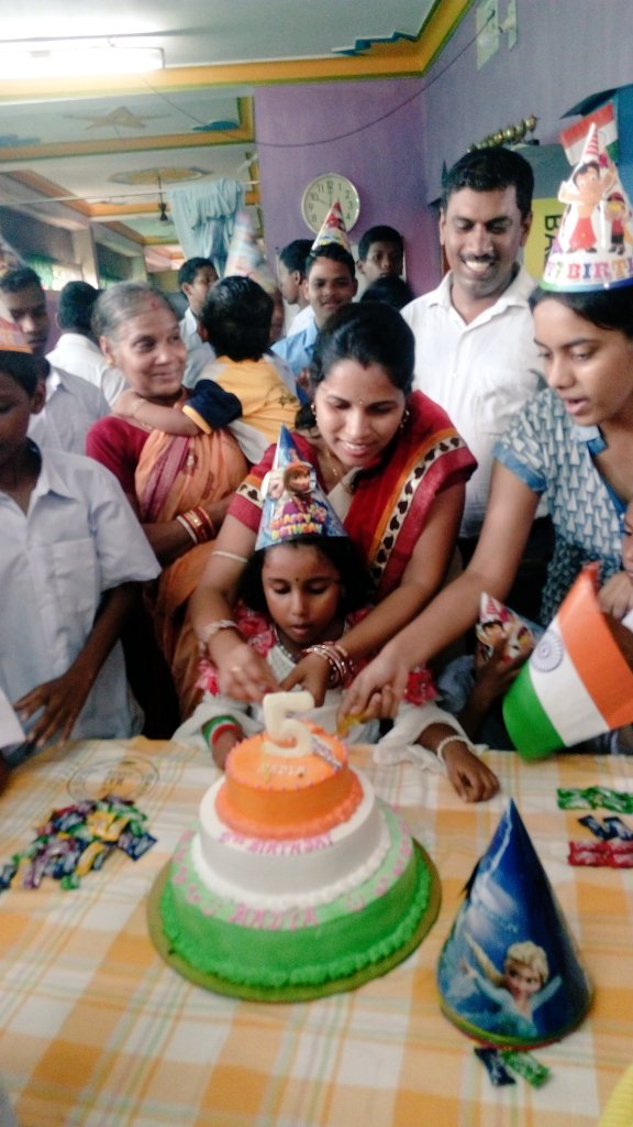 dhal_pradyumna's tweet photo. Some special moments at #Prativa #Anathashram for celebrate my Niece #Aadya's Birthday.. https://t.co/0lCftcd1u2