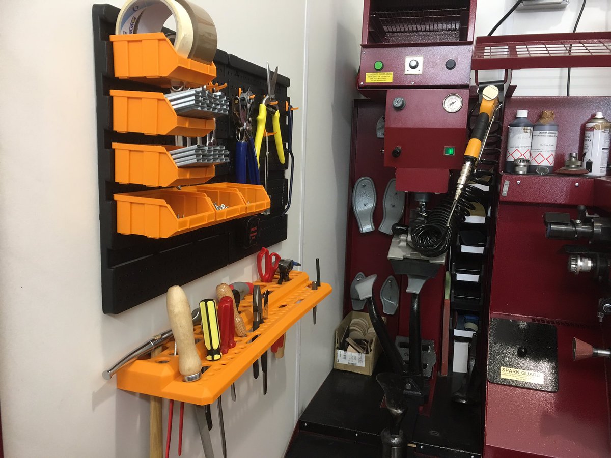 TimpsonManager's tweet image. New Tool Board arrived and installed.