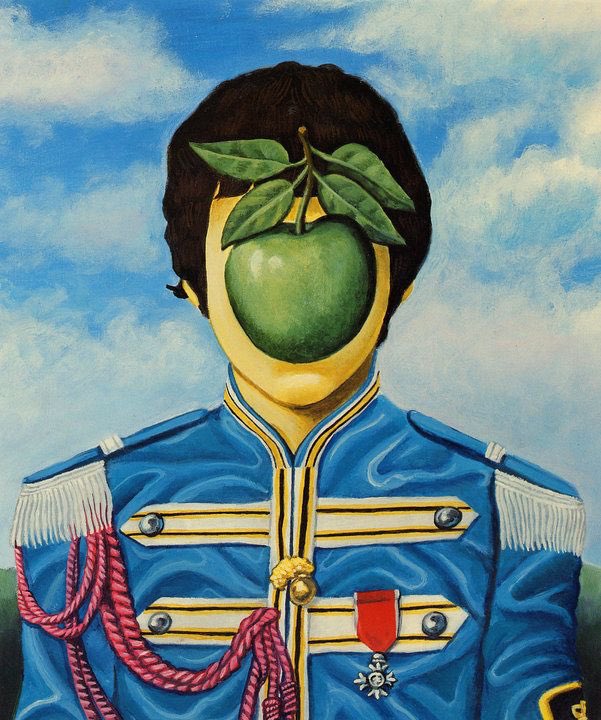 friseuringo's tweet photo. #PaulMcCartney based the record label off #TheBeatles on a painting of a green 🍏 by #RenéMagritte (1952).
#AppleCorp founded in 1968 https://t.co/DuRoYOGTrX