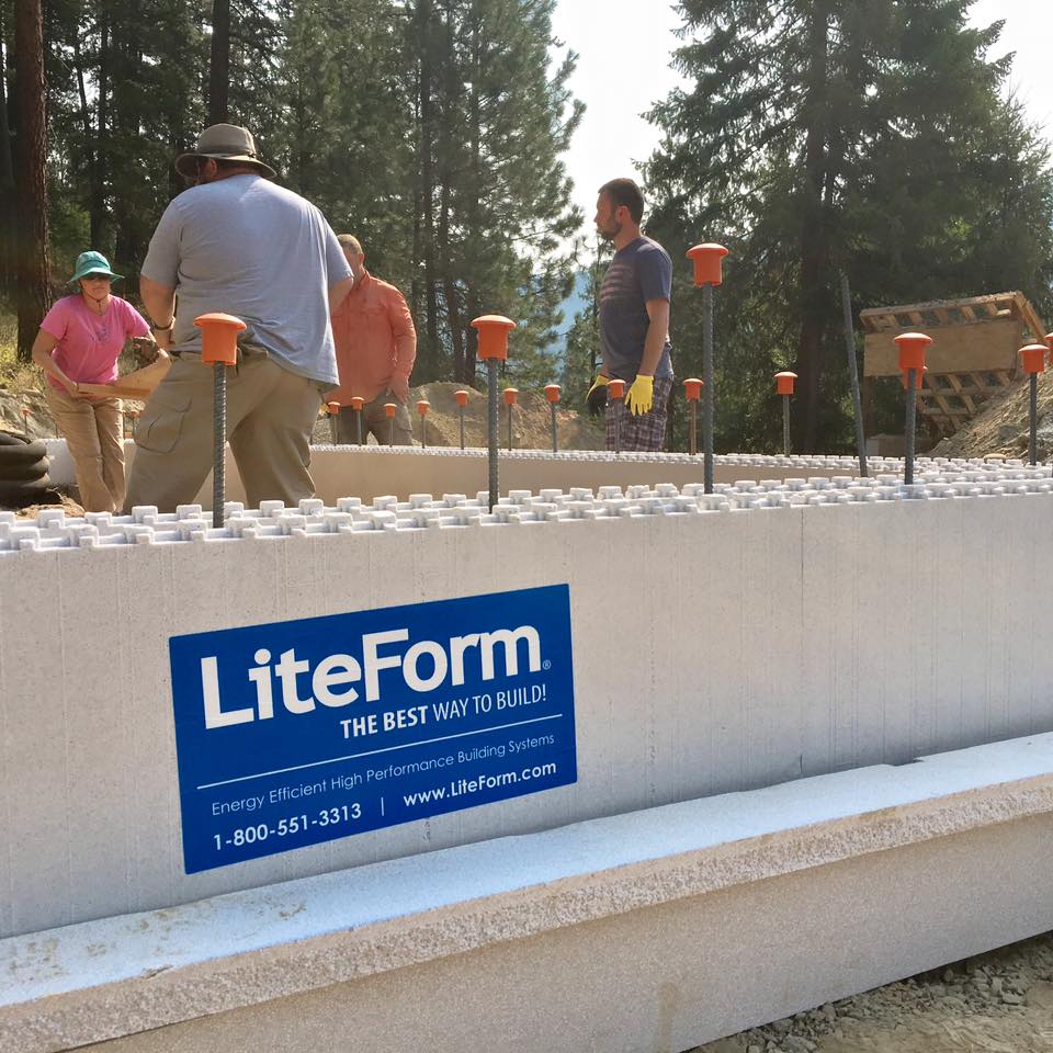 liteform's tweet image. @pureliving4life is using #LiteForm ICF and FlexxBoard 25 to build their dream home. #TheBestWayToBuild