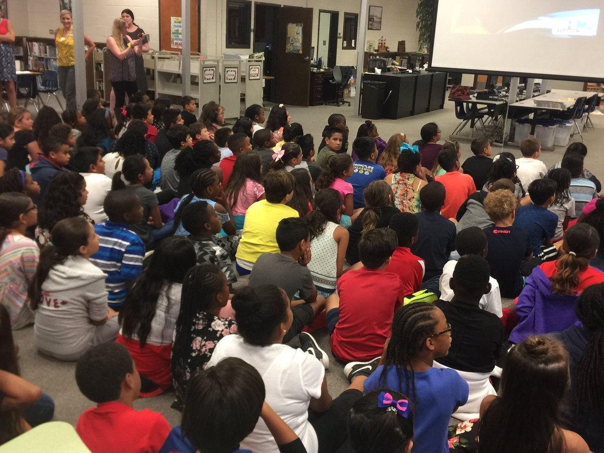 WSB Meteorologist Karen Minton talking to students at McKendree ES about the solar eclipse. <a href="/wsbtv/">WSB-TV</a> <a href="/GwinnettSchools/">Gwinnett Co. Schools</a> <a href="/KarenMintonWSB/">Karen Minton</a>