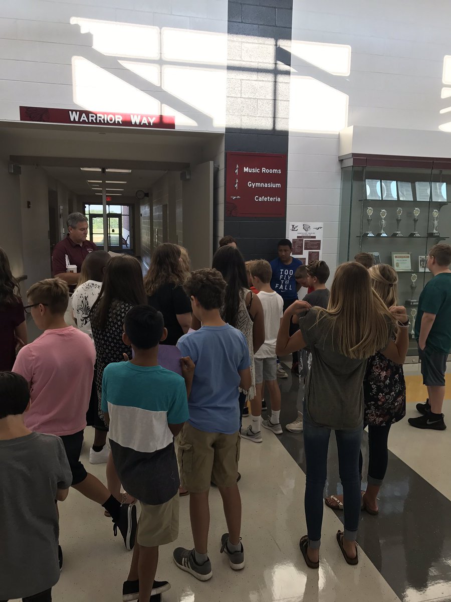 The_Mr_Dalton's tweet photo. Tours and learning about behavior expectations at LJHS! #lcsfirstday2017 https://t.co/WjoKSmJXwN