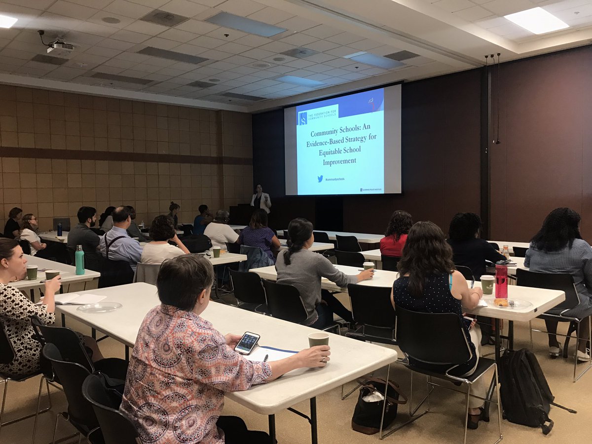 ILCommSchools's tweet photo. Thank you to everyone who's joined us this morning for #CommunitySchools: An Evidence-Based Strategy for Equitable School Improvement https://t.co/lWxb6Iw1hU