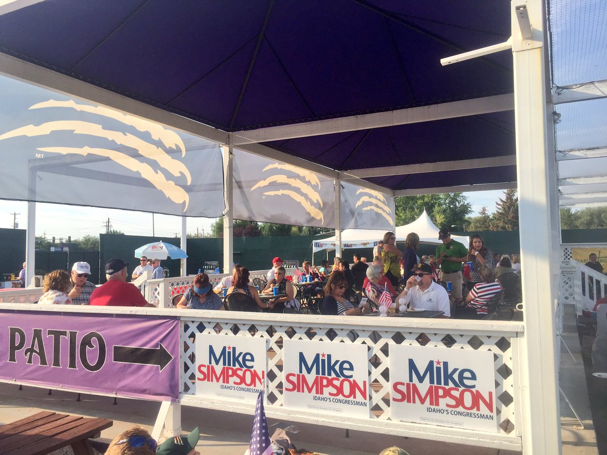 MikeSimpson4ID's tweet photo. Thank you to the @IdahoGOP for a great Night at the Hawks event last night! @BoiseHawks #idpol #SimpsonforCongress https://t.co/rtf2UFHmP1