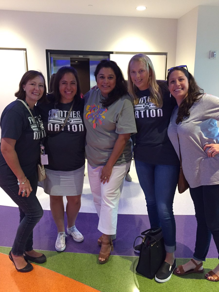 MPEreads's tweet photo. This year is off to a great start! Loved seeing friends and former students at #RISDConvocation17 #MPEnation #RISDCantStop @MPEPanthers https://t.co/qd43qLjTKf