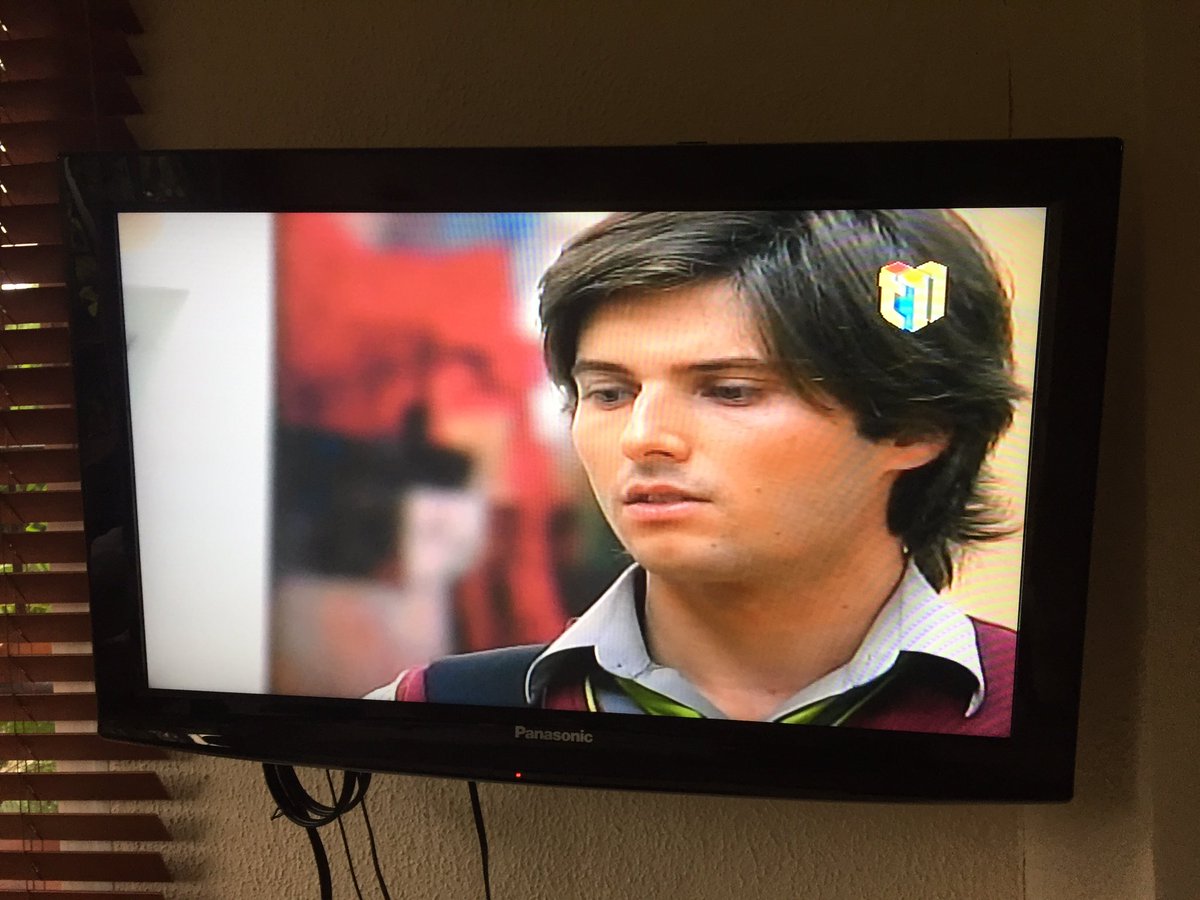 MechuSoles's tweet photo. Acá viendote en #Grachi @LANCE2R 💙 que recuerdos. https://t.co/GyNf7241j8