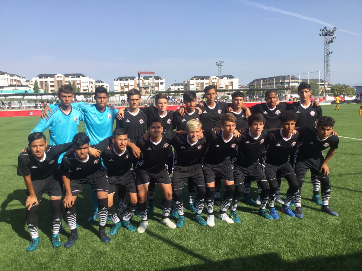 colelawrence_13's tweet photo. 🇪🇸out here representing the 702🇪🇸  #DallasCupAS https://t.co/wTYGSr0t8R