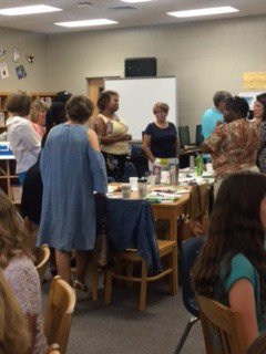TEK_Elem's tweet photo. Our staff  participated in the "Behind the Back" activity. We shared positive things about staff members behind their backs! https://t.co/YlZ2ANdKtD