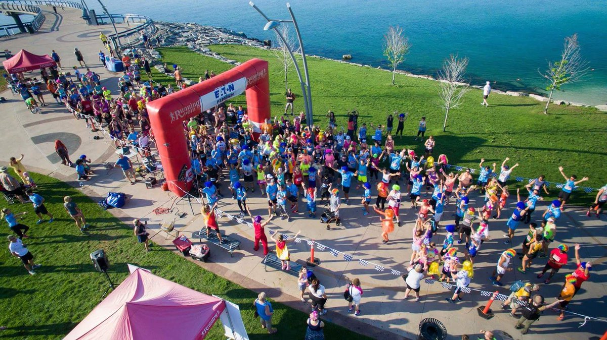 VRProInc's tweet photo. #discodash 8/19 @VRProInc @BurlingtonTour @BurlEvents @RunningRoom @JesseyTheElf @nuunhydration @MuscleMLKCAN @EasterSealsON @SaugaMarathon https://t.co/wEJoAOROf0