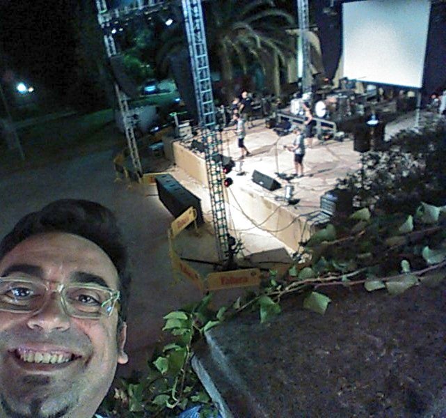 oscarpelgil's tweet photo. @Smoking_Souls gaudint de les #provesdeso #FiraXàtiva2017 Grans q sonen a #LaPeixera de @977radio https://t.co/wo7UZae8ko