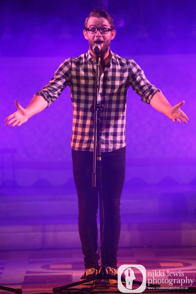 Giggin4Good's tweet photo. A selection of photos by @nikkilewisphoto from our latest concert which raised over £2000 for @SoiDogPhuket. 📸🎤🐶 #songs4soi🐾 https://t.co/WFmibRPBjJ