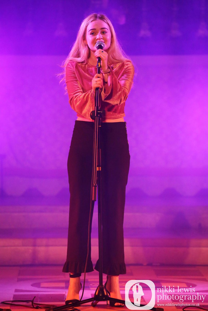 Giggin4Good's tweet photo. A selection of photos by @nikkilewisphoto from our latest concert which raised over £2000 for @SoiDogPhuket. 📸🎤🐶 #songs4soi🐾 https://t.co/kuhxqJYQuO