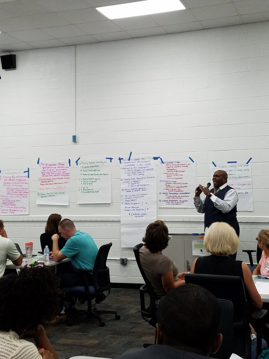 Chris Jones tweet media