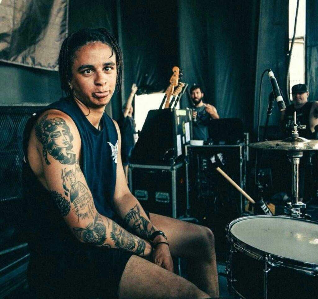 Happy Birthday to the best looking drummer in pop punk!