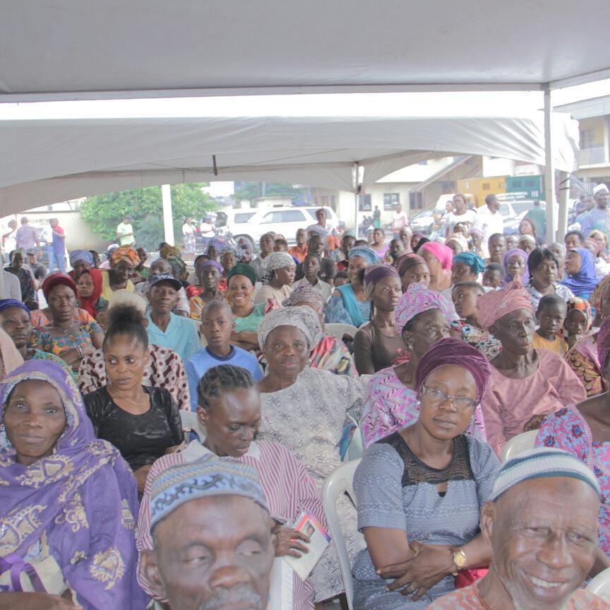PathCareNG's tweet photo. Massive turn last Saturday at YABA LCDA for Doctors on Air Free medical mission 2017. #knowyournumbers #weareproudpartners @DoctorsOnAirNG https://t.co/bp9gnWwqCy