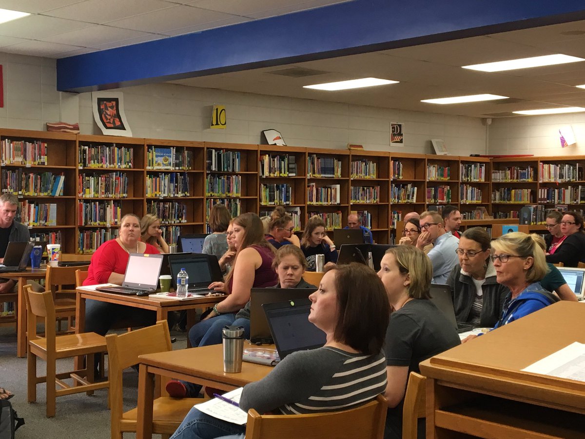 lmelifrits's tweet photo. Mastery Connect Training!!  Way to go HMS! https://t.co/bAOhIps1rz
