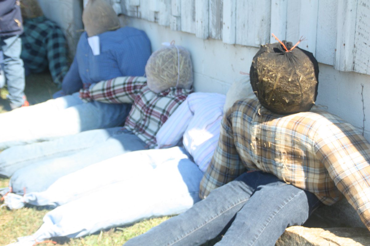 StepFarmMuseum's tweet photo. What does it take to run a Museum? Donations from the public! Right now, we need jeans and button-up shirts for scarecrows! #FallHarvest https://t.co/qP0IClcoGn