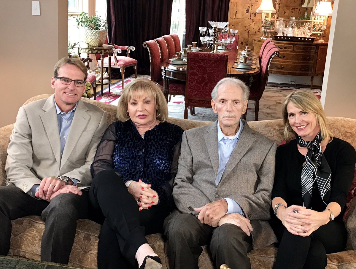 robertyates28's tweet photo. This is what I live for each and every day. I love sharing special moments together with my family. https://t.co/fVh5RF2lCi