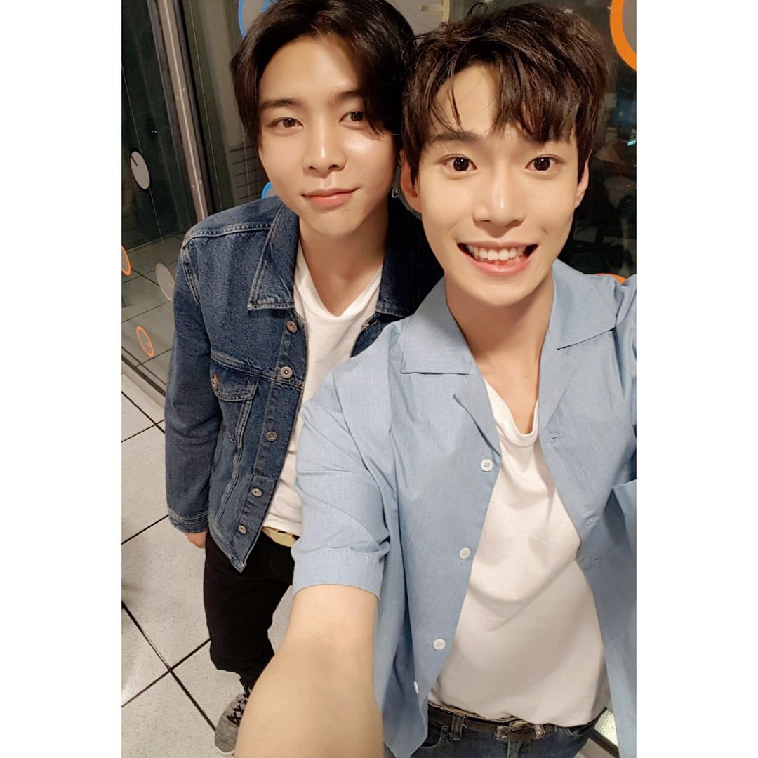 February010914's tweet photo. ㅠㅠㅠㅠㅠㅠㅠㅠ💕💕💕💕 #DOYOUNG #도영 #JOHNNY #쟈니 https://t.co/Mz55JsdJOE