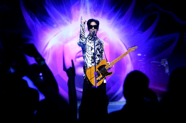 thefader's tweet photo. Pantone has honored Prince with a signature purple shade, “Love Symbol #2.” https://t.co/ZeqpIcX7TB https://t.co/a995SUbCRb
