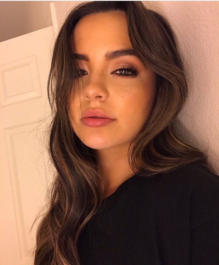 watermerrell's tweet image. So in my last post, Roni got 23 retweets so let's try this. 
RETWEET this if you think Nessa is the cutest thing 😍