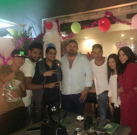 dinaadel87's tweet photo. إطلالة النجمة #دينا_عادل بمناسبة عيد ميلادها ال25 😻💃🎂🎁🙈😍😘
#h_b_d_dinaadel #dinaadel @dinaadel https://t.co/yrzd6zgiTP