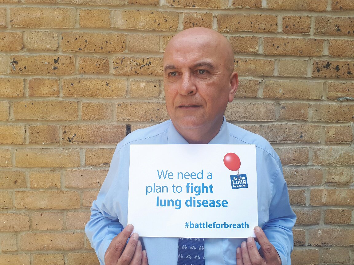 lunguk's tweet photo. Ron has IPF and experiences severe breathlessness. He’s supporting our #battleforbreath campaign. We can't continue neglecting lung disease. https://t.co/2LWp8w8K0e