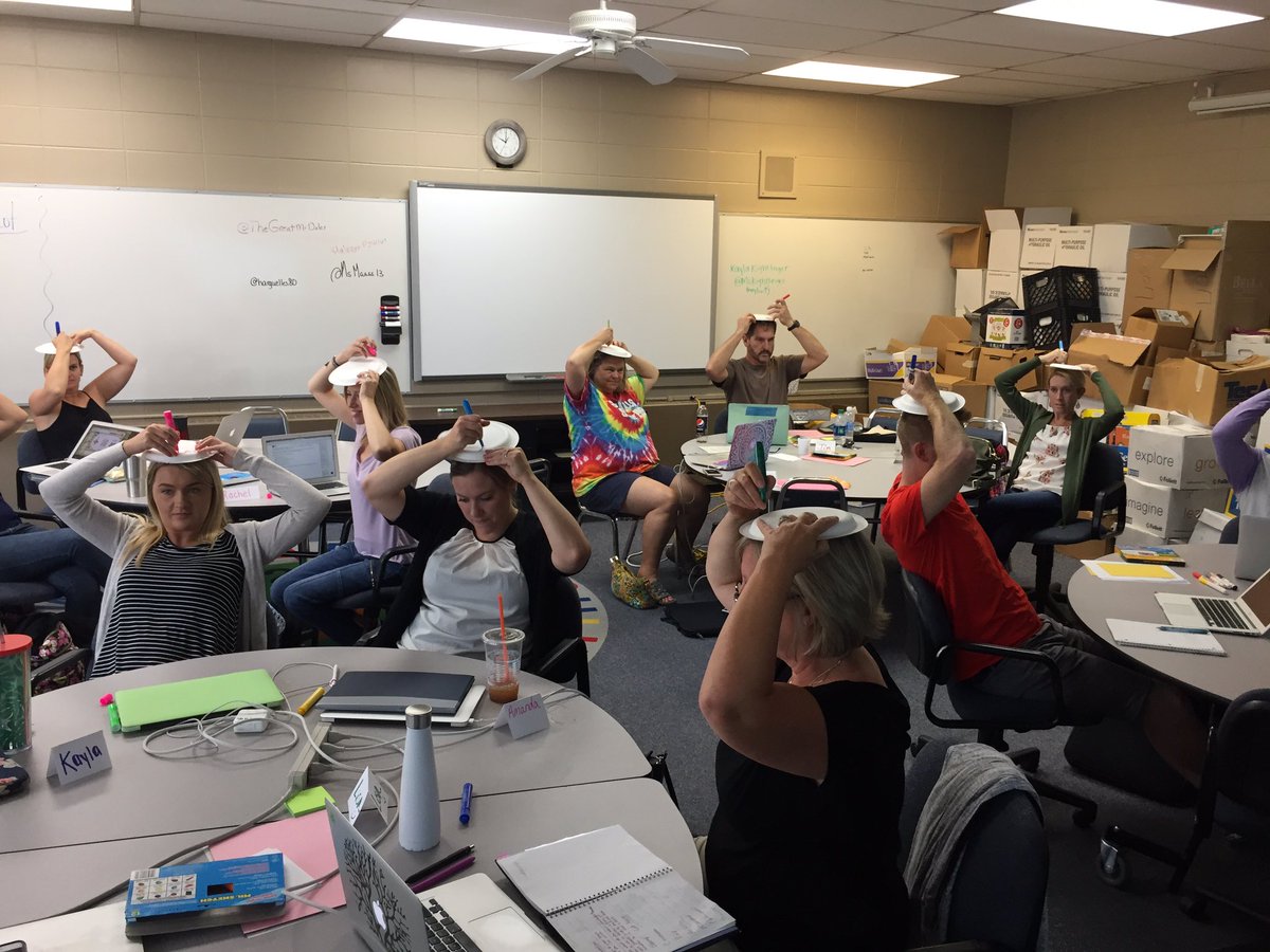 ManciniJen's tweet photo. First Things First #d161learns about building classroom communities https://t.co/u1n6Dc8EEg