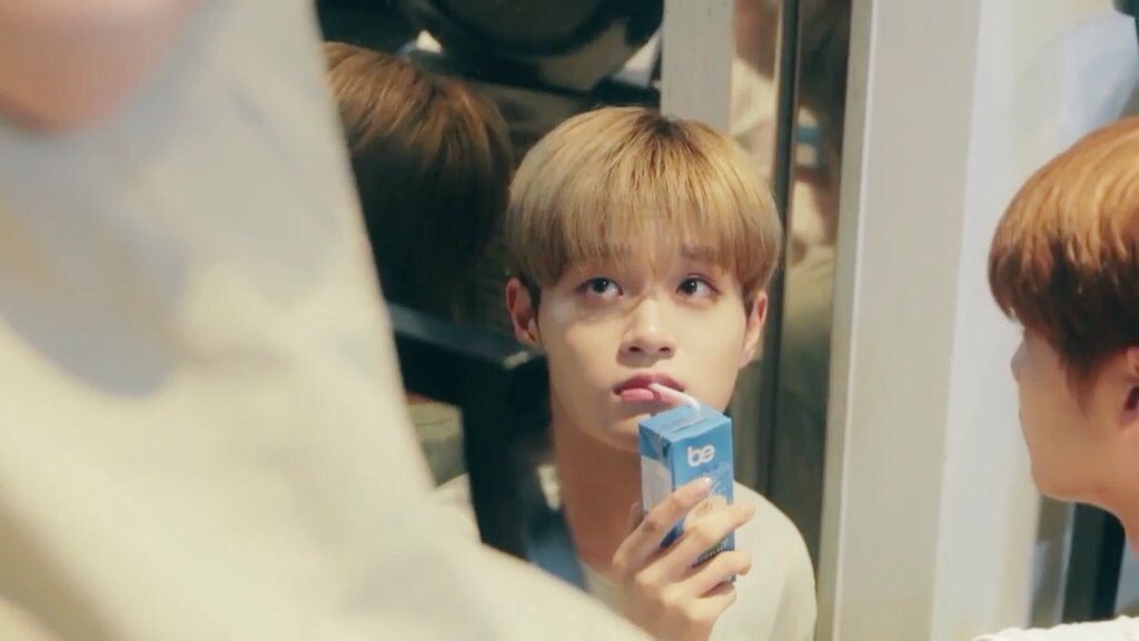 JINHWI THAILAND♡ tweet media