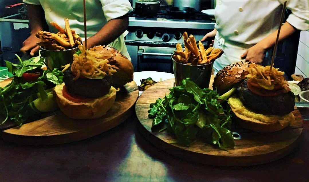MarronBistro's tweet photo. Burgers! Burgers! Burgers! Yeah! 8 delicious ounces with Fries or Salad! 
#Lunch #NationalRelaxationDay #Foodporn #Foodlover #Kosher #Relax https://t.co/RlMTCDdkeY