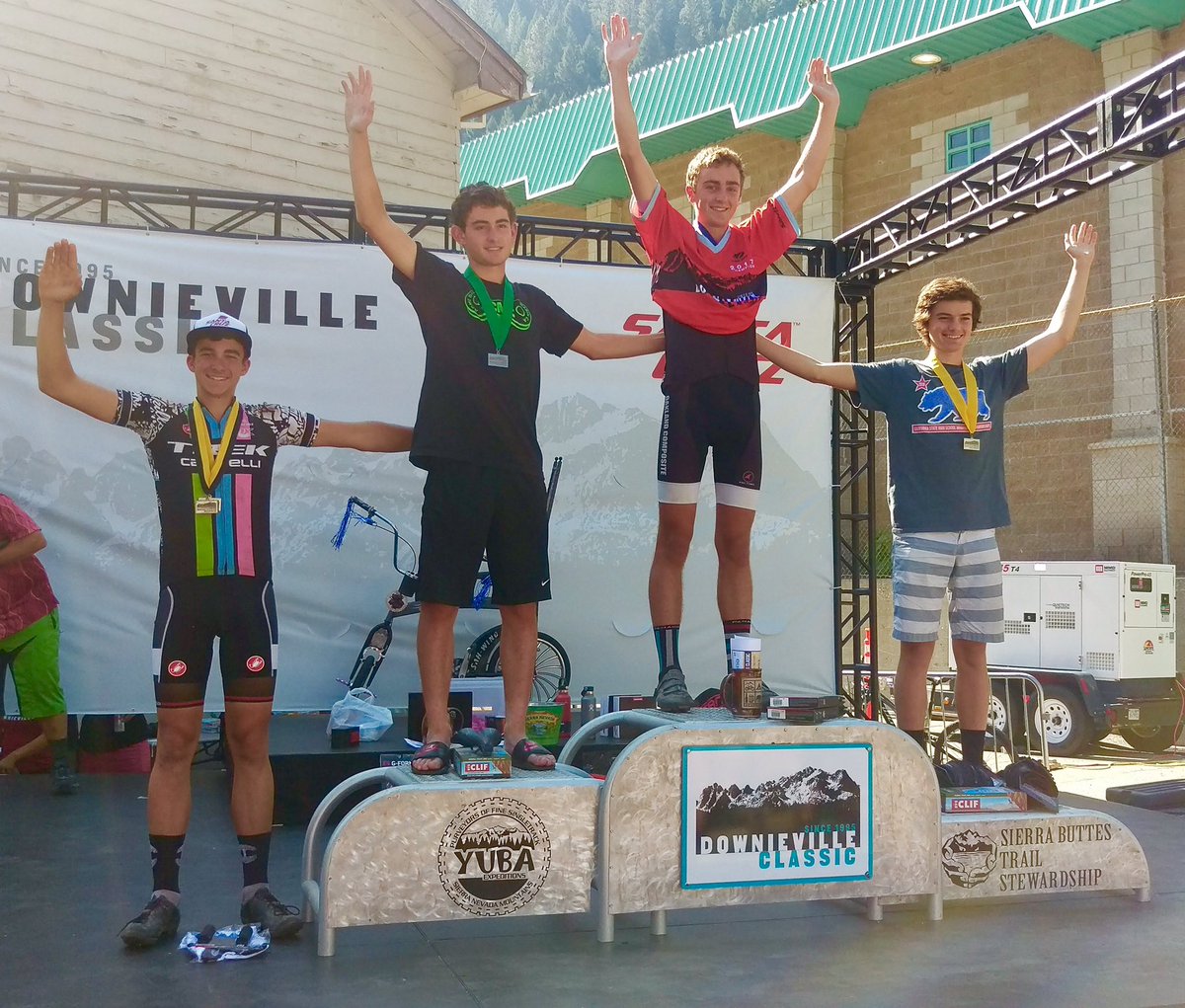 Crocker510's tweet photo. Huge day for Caleb O'Hare, winning under 18 expert All Mountain category at Downieville this past weekend! #crocker510 #oaklandcomposite https://t.co/flUTlWIPe4