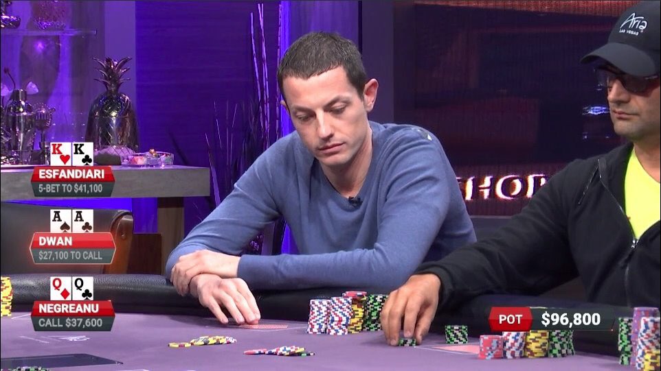 useclubs's tweet photo. Durrrr é iluminado mesmo!
No primeiro episódio da volta do Poker After Dark já arrumou essa confusão: https://t.co/SZBA22odUC
#UseClubs https://t.co/iGmGJLikVn