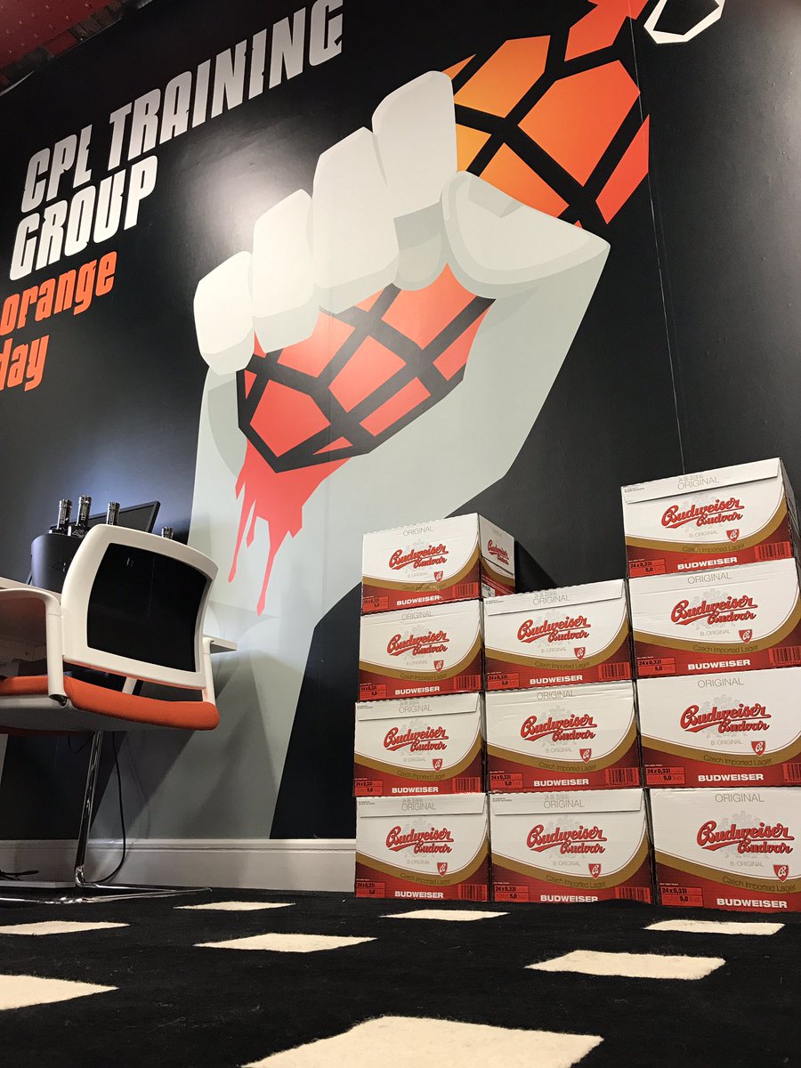 danieldaviesRPL's tweet photo. A massive thanks to @BudvarSimon @BudvarUK for our delivery of the original and best bud for our @cpltraining crew! https://t.co/uQkyWrujsr