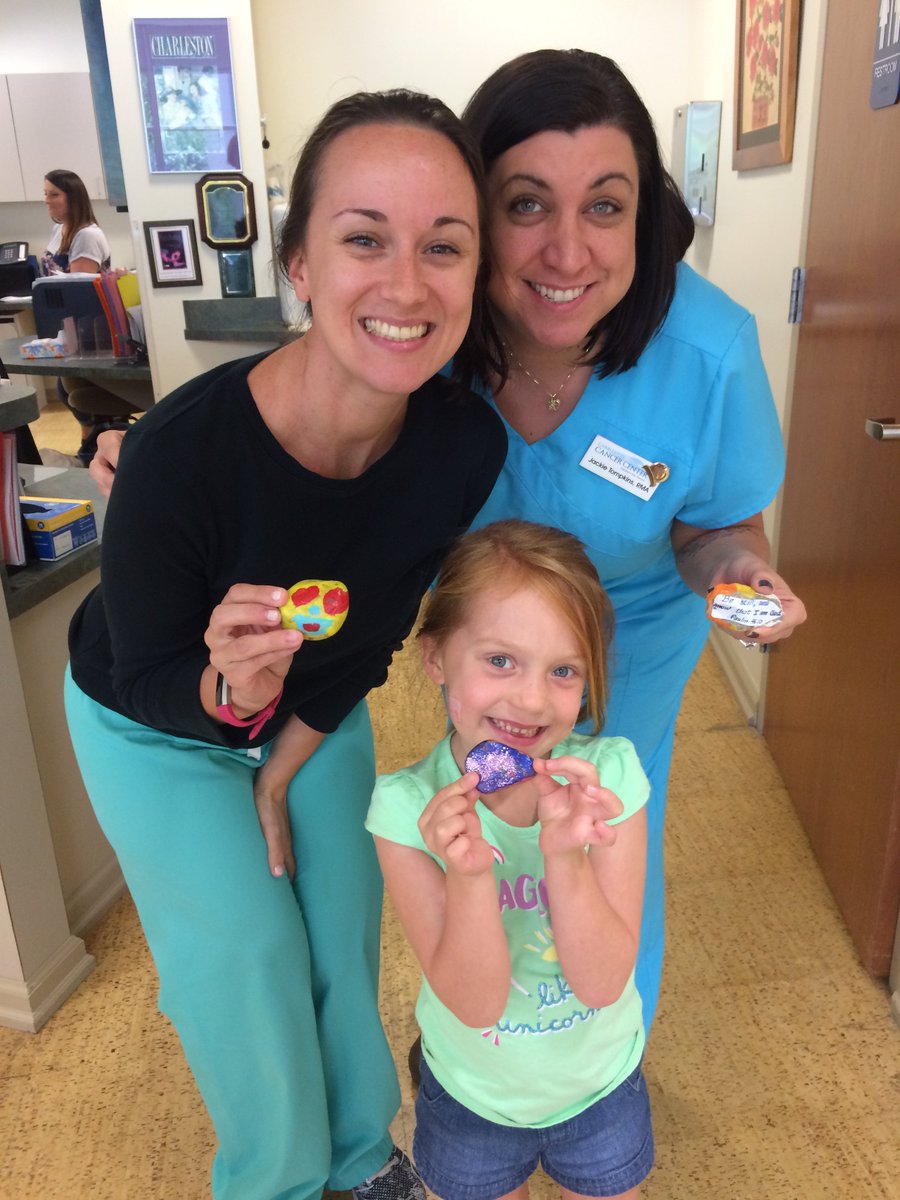 chscancercenter's tweet photo. We had a rock painting party! If you find one of our rocks in the community, be sure to share it on social with the hashtag #ccc4hope https://t.co/2DnRc2ALQd