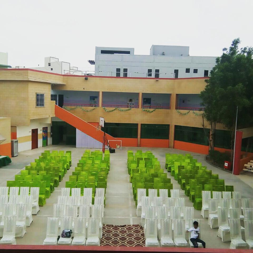 PakTurk_oficial's tweet photo. #happyindependancedaypakistan @PakTurkSchools #karachi #Celebrations 
 #PakistanZindabad PAKTÜRK Payindabad. https://t.co/ZKLdJWieZw