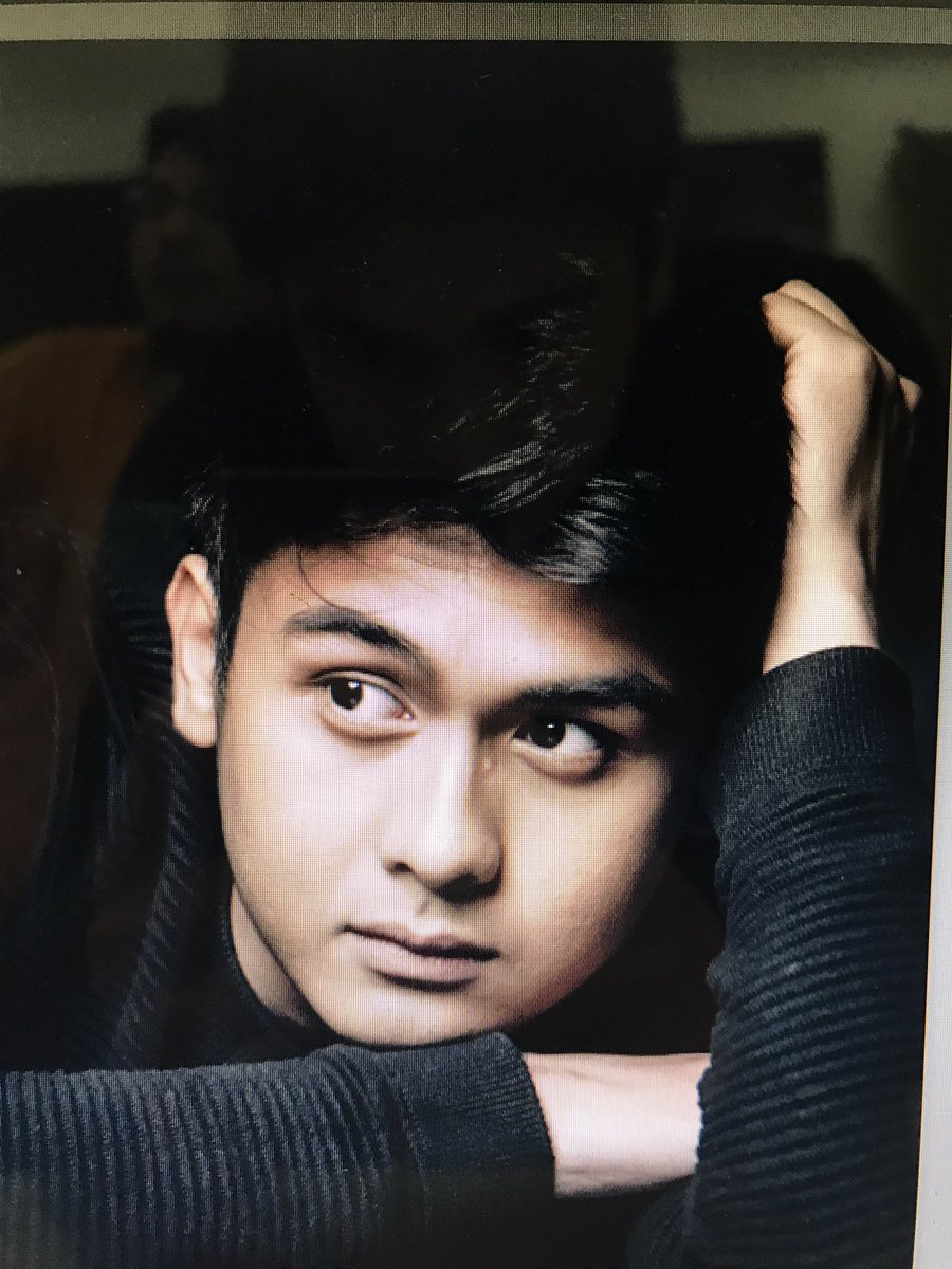 angeles_paulo's tweet image. Ako na ang bagong display ng 500 pesos