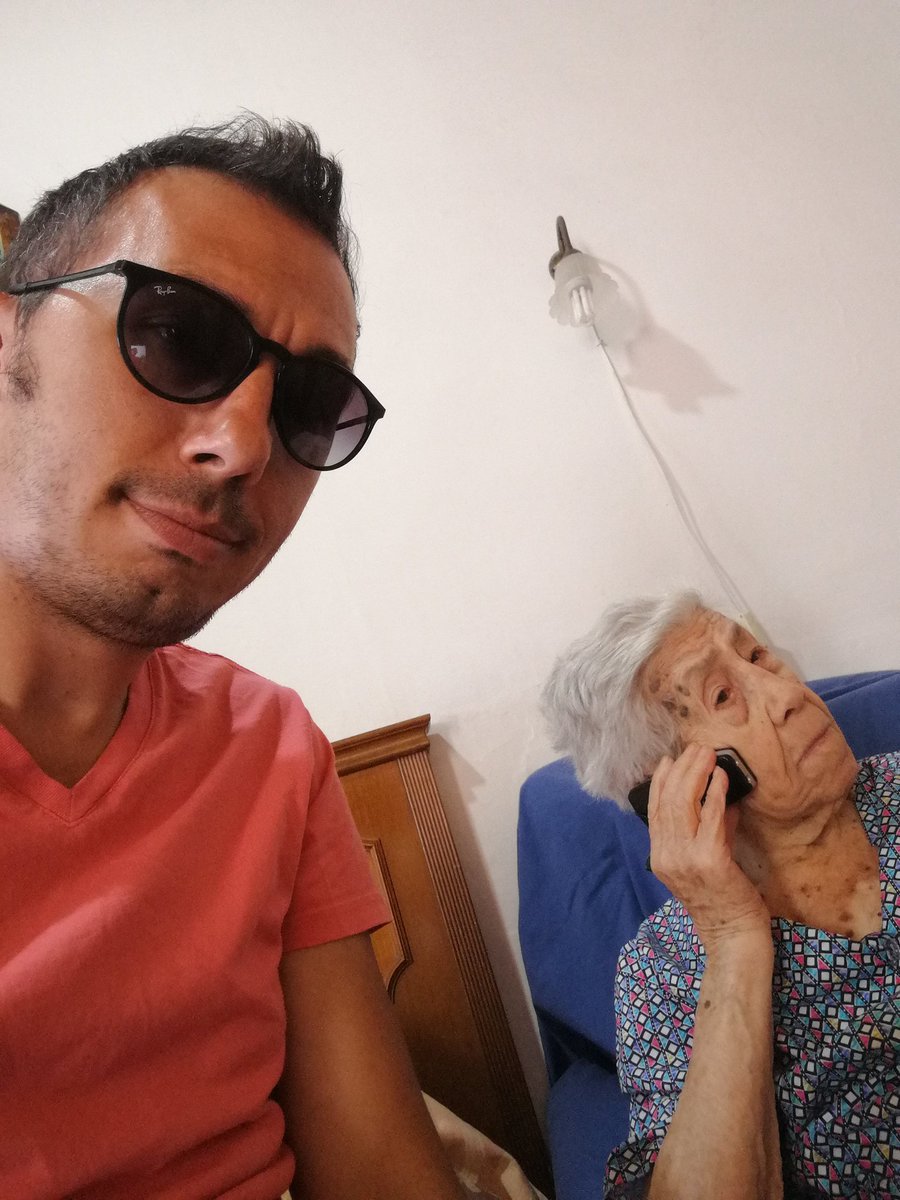francilubrano's tweet photo. #103anni e non sentirli 😎
Auguri nonna Assunta.
Grazie per la tua vita lunga, piena di amore per quanti ti amano 💙
#BuonCompleanno https://t.co/zxtwwRZ8ZZ