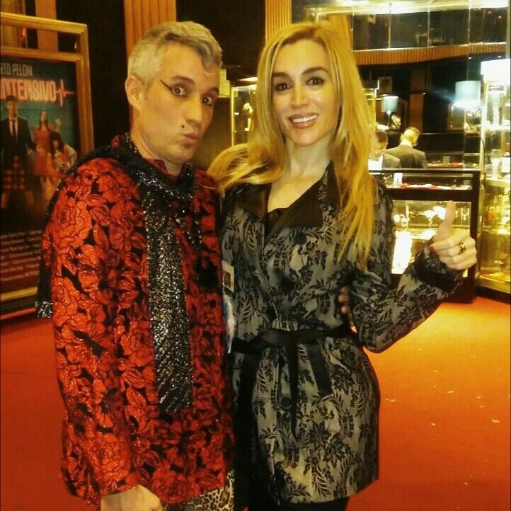 BolasdeFuegotv's tweet photo. @UlisesPuton con la número uno @fatimaflorez en estreno @robertopeloniok #Pelonintensivo @TeatroMaipo muy divertido! @AleVeroutis https://t.co/s1zrkbvMuN