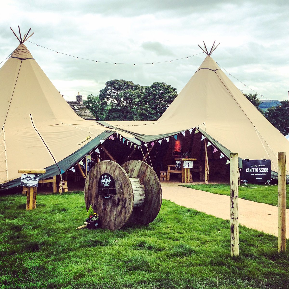 EndureBC's tweet photo. 1 month to go until #CampfireSessions @RecRockFest w' @tipiunique 15th-17th Sept #PeakDistrict Wkend &amp; Day tickets: https://t.co/aq6j3DXPxA https://t.co/cYUtc9oBzQ