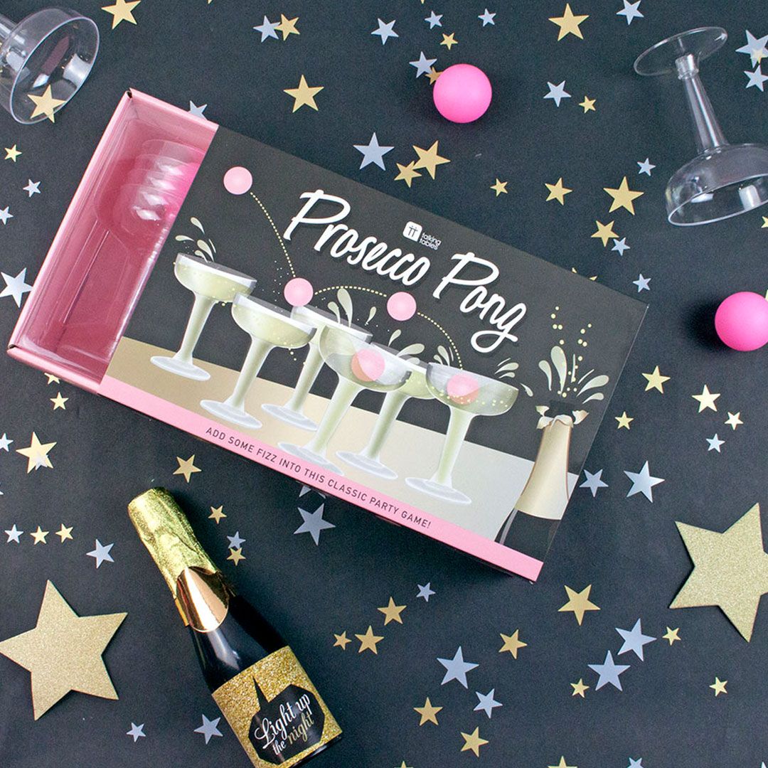 PartyCityFR's tweet photo. Au cas où vous l’avez raté… le PROSECCO PONG vient d’arriver chez Party City ! https://t.co/HoWqb7ywNy https://t.co/J6g3WA34kc