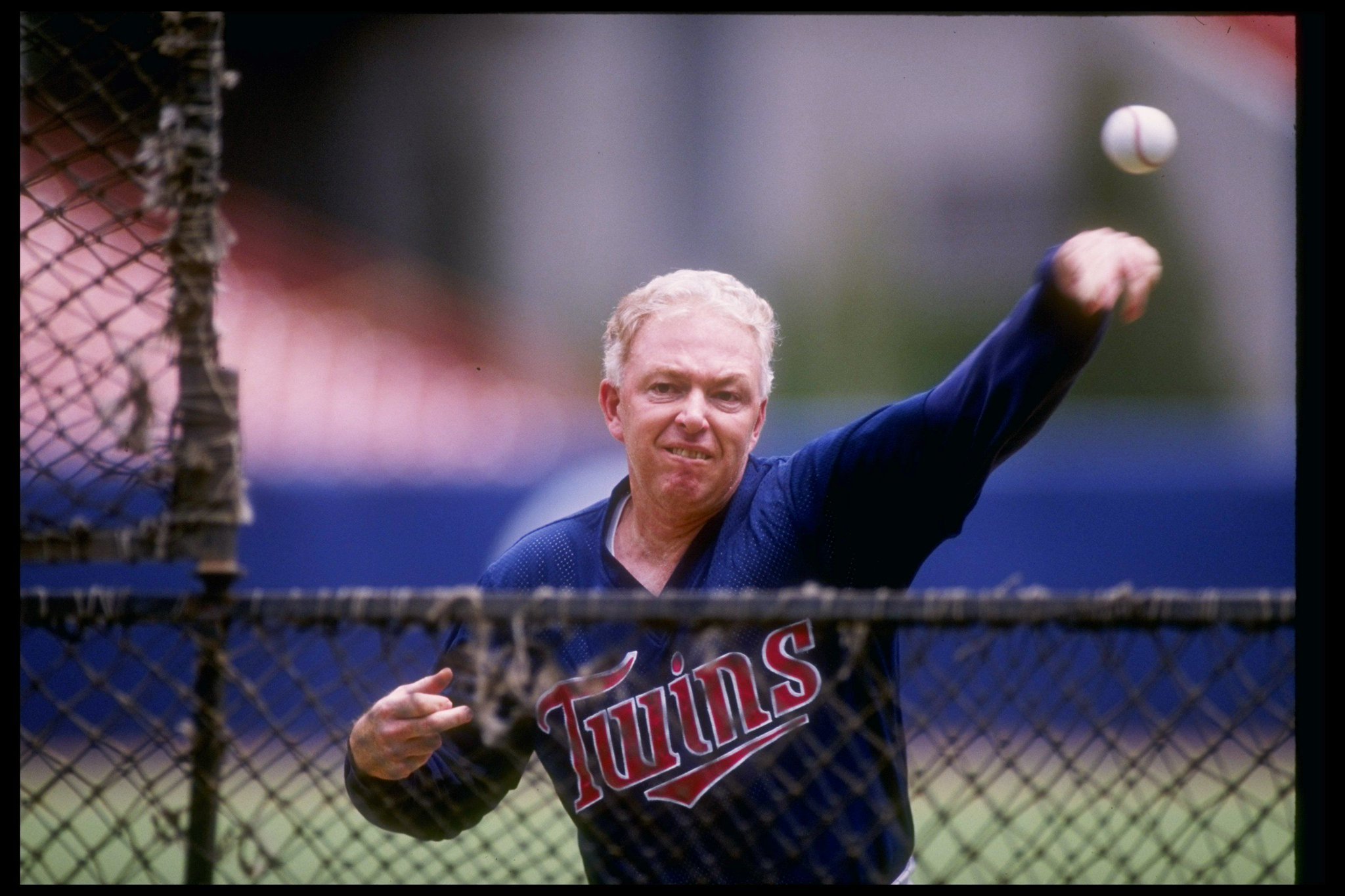 Happy Birthday to Former Minnesota Twins Manager Tom Kelly  via 