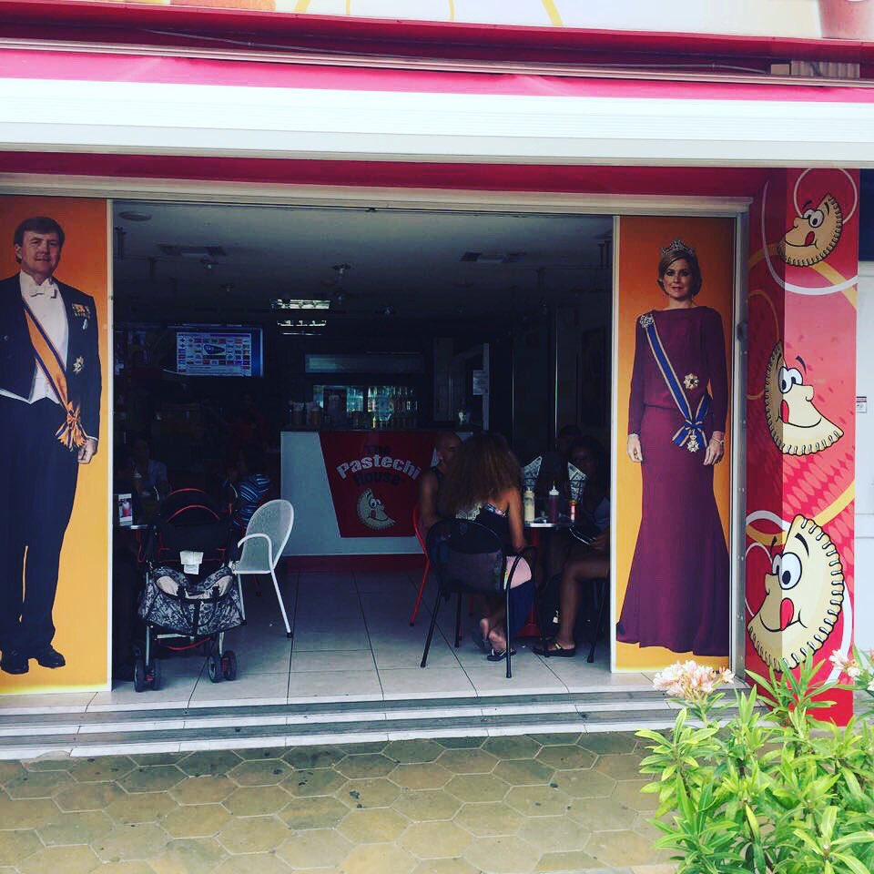 Customer are 😂 smiling at The Pastechi House. Come and join us for the best Pastechi on the island
#thepastechihouse #tph #pastechi #aruba