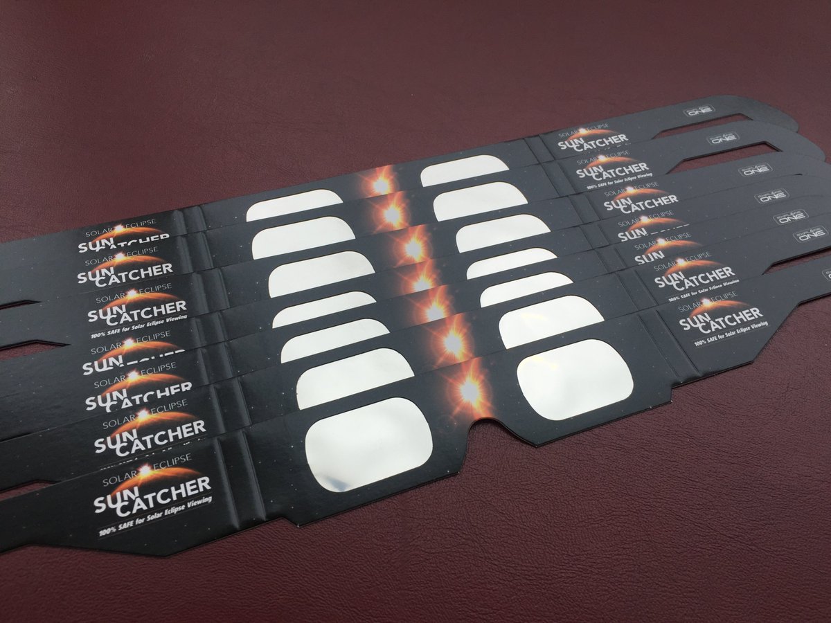 Wills_Eye's tweet image. Free #solareclipse glasses First-come, first-served 1 pair/pp While supplies last. Monday, 8/21/17- 9:00am Wills Eye 840 Walnut St.