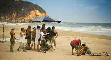 Colima_Turismo's tweet photo. ¿Sabías que @filmacolima promueve a #Colima como destino cinematográfico? 🎥#DíaNacionalDelCineMX, felicidades a todos en ésta industria. https://t.co/MY3P0Kg30W