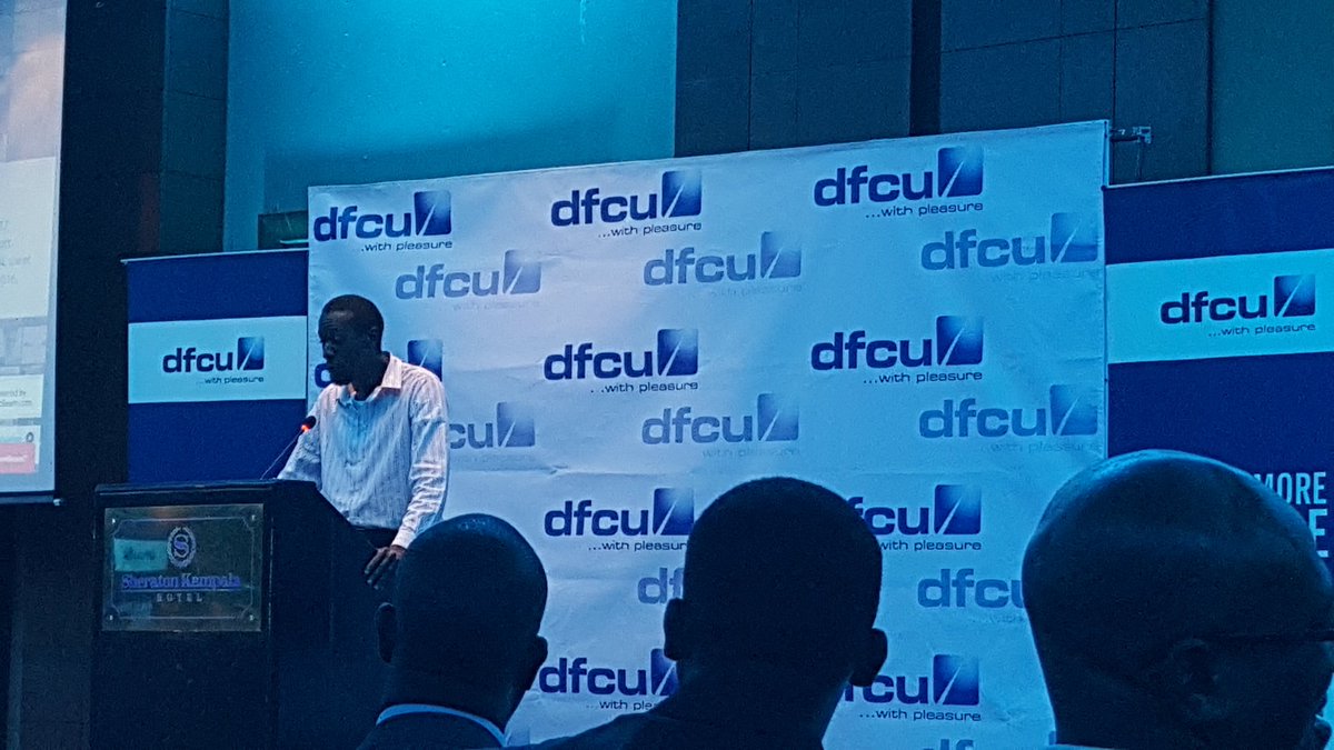 SharonTumushabe's tweet photo. A minority share holder Andrew asks the Ed to share some of the properties that were acquired from crane bank sale.#dfcuFR17 #dfcugroup https://t.co/6WeegsBwLo
