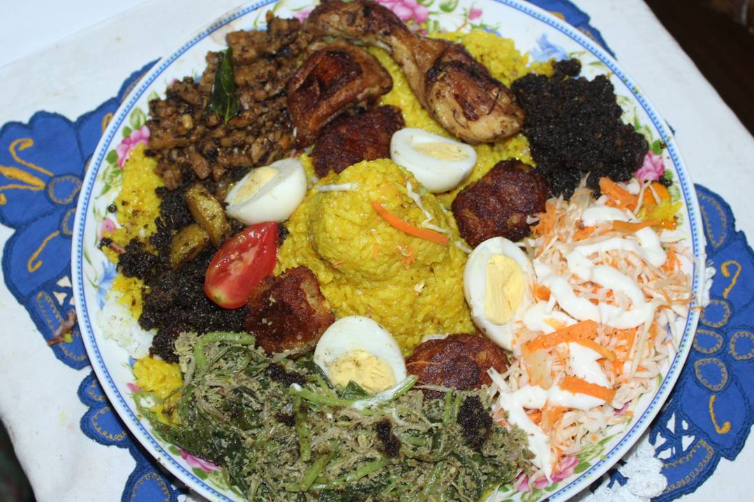 SitiMerizaa's tweet photo. @SunCo_ID Mau 17an aj nih. Saat ny kita ramaikn. DiIndonesia mkanan untuk peresmian/ulang thn biasanya ad tumpeng. Cek my ig @siti_meriza01 https://t.co/s2Toy5VQGy