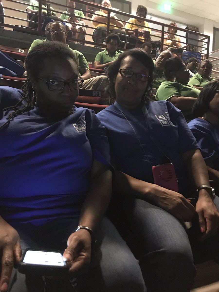 ACMooreBobcats's tweet photo. AC Moore is ready to start another great year! #R1Strong #R1Back2School #R1Convocation @RichlandOne @RichlandOneSupe https://t.co/4cTCXlzPz0