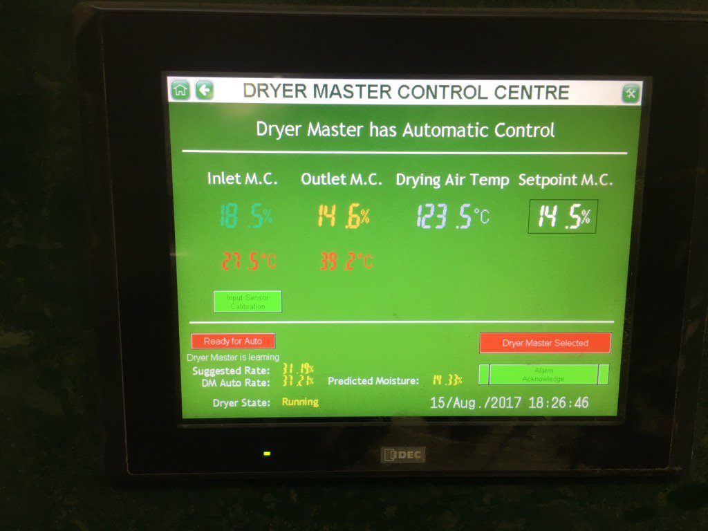 Timmis35's tweet photo. Combines are rolling again and new dryer master automatic control is performing brilliantly. @DryerMaster https://t.co/JE4LKsgfx3